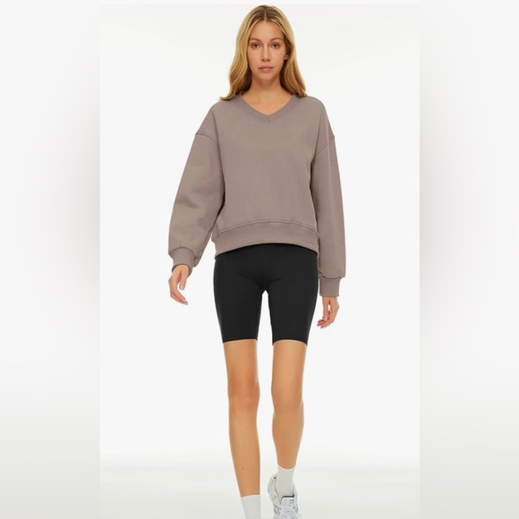 Automet Beige V-Neck Women's Cropped Sweatshirt - Picture 5 of 5
